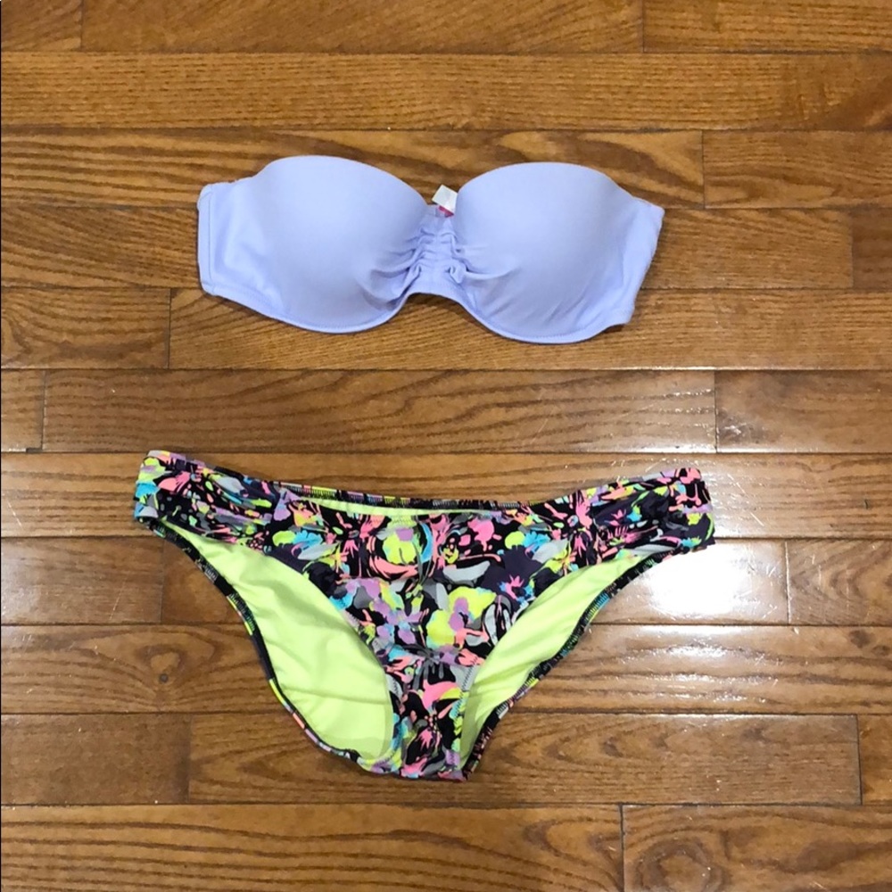 Victoria’s Secret bikini set